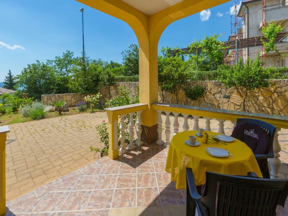 Apartments Artan Crikvenica Bagian luar foto