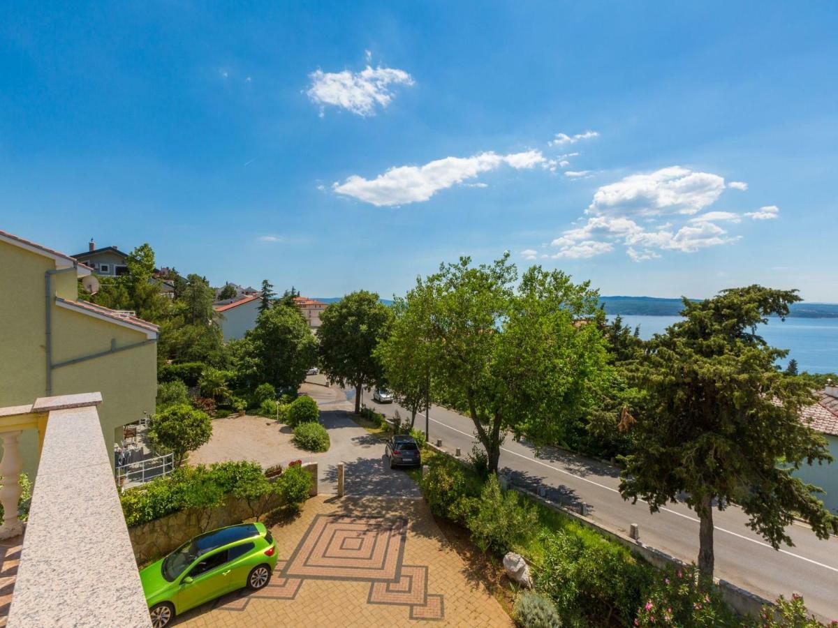 Apartments Artan Crikvenica Bagian luar foto