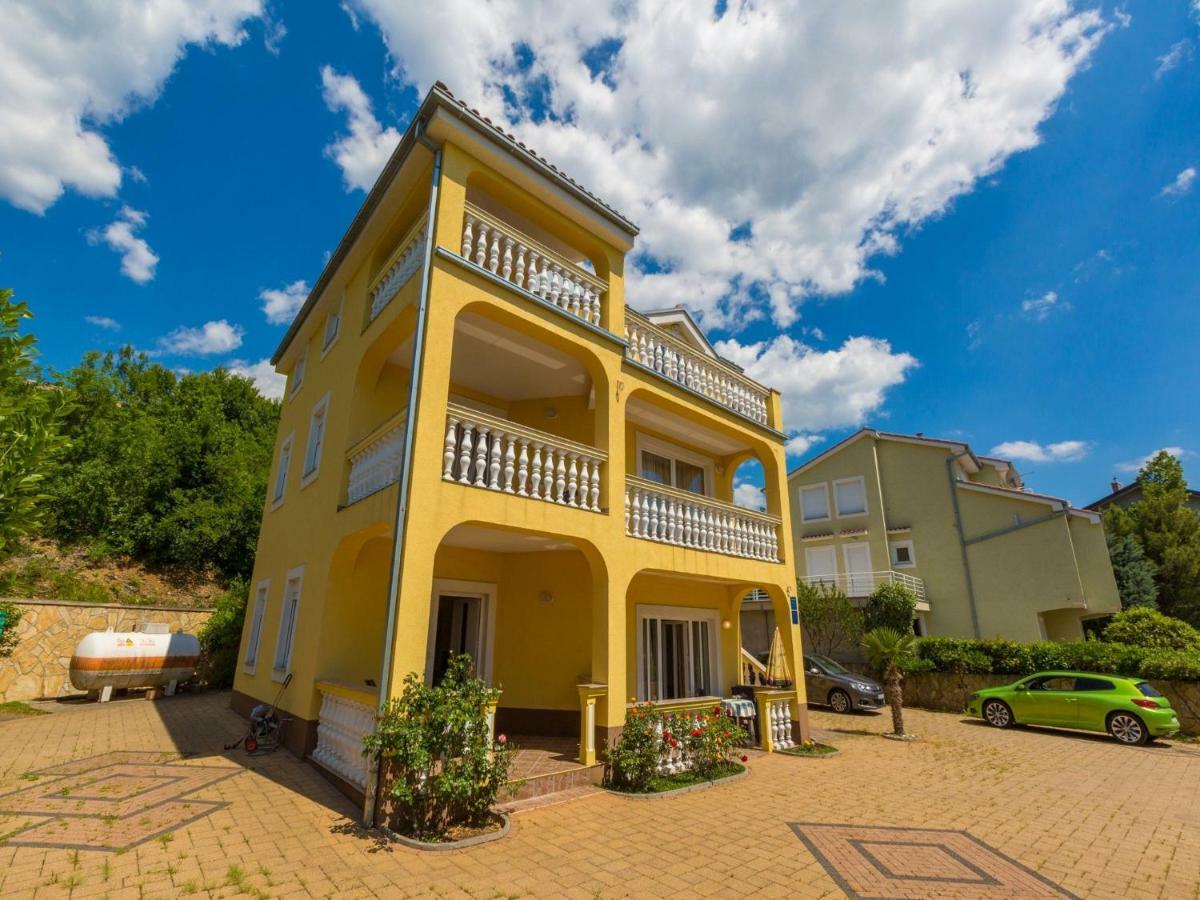 Apartments Artan Crikvenica Bagian luar foto