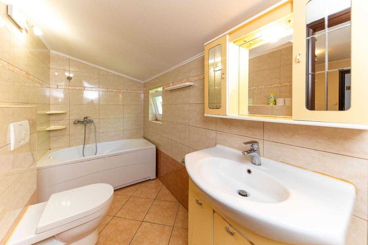 Apartments Artan Crikvenica Bagian luar foto