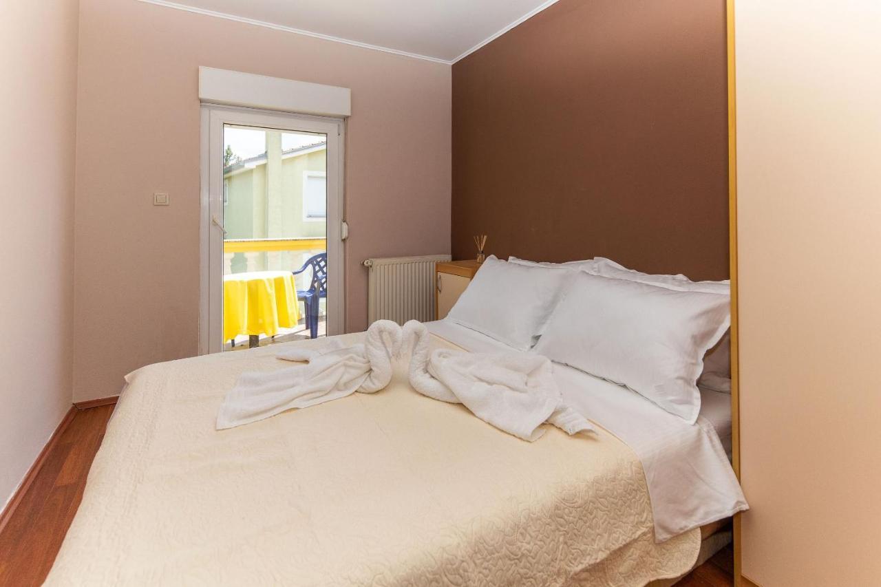 Apartments Artan Crikvenica Bagian luar foto